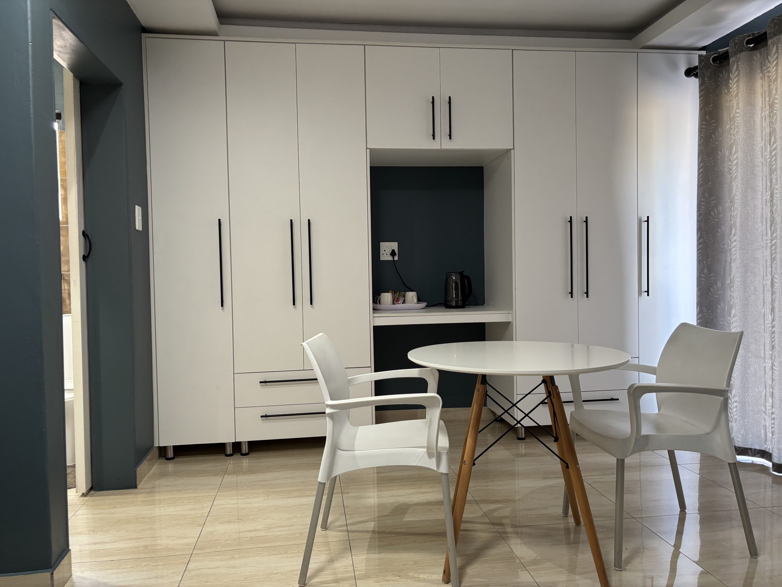 Home image00064