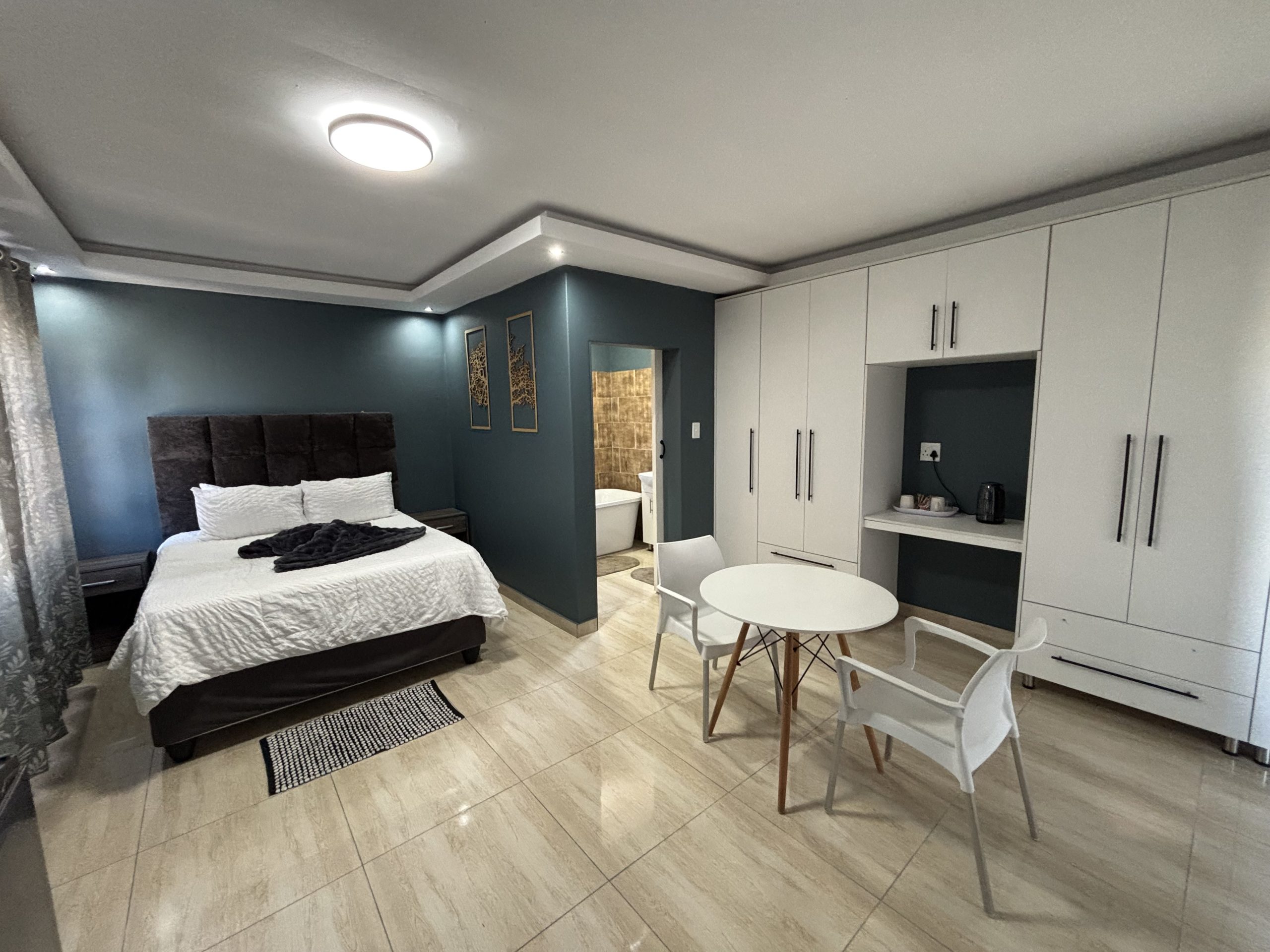 Home image00073