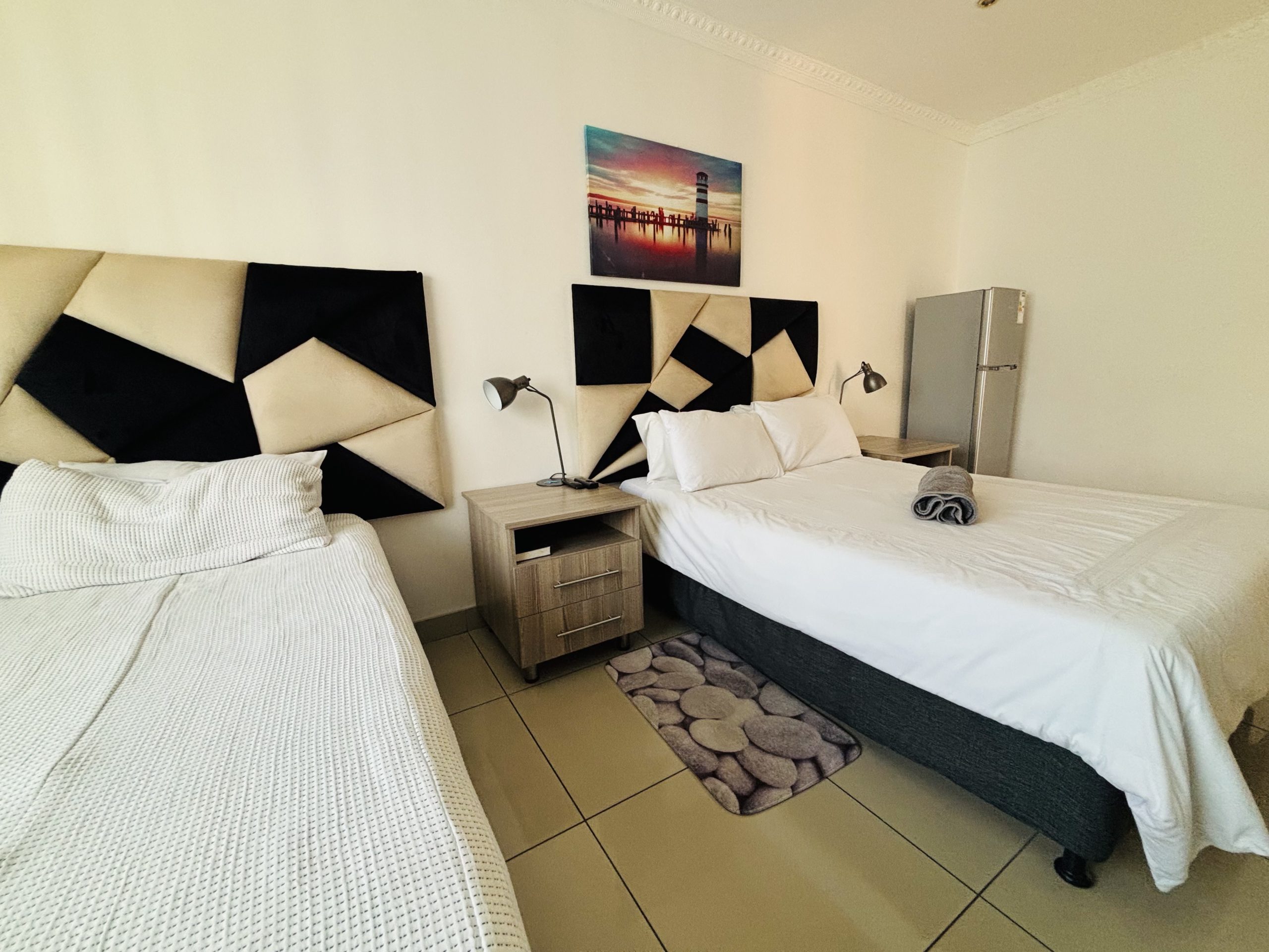 Home image00079